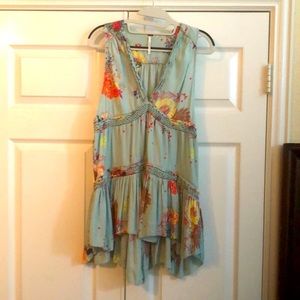 Free People Hi low sleeveless floral top